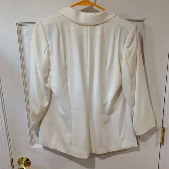 H&M CREAM BLAZER - Picture 2 of 4